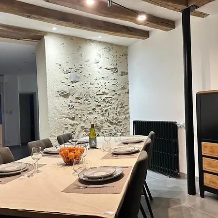 Maison Spacieuse Pres De La Loire