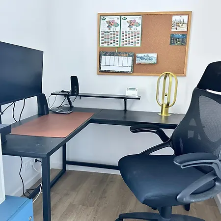 Maison Spacieuse Pres De La Loire *