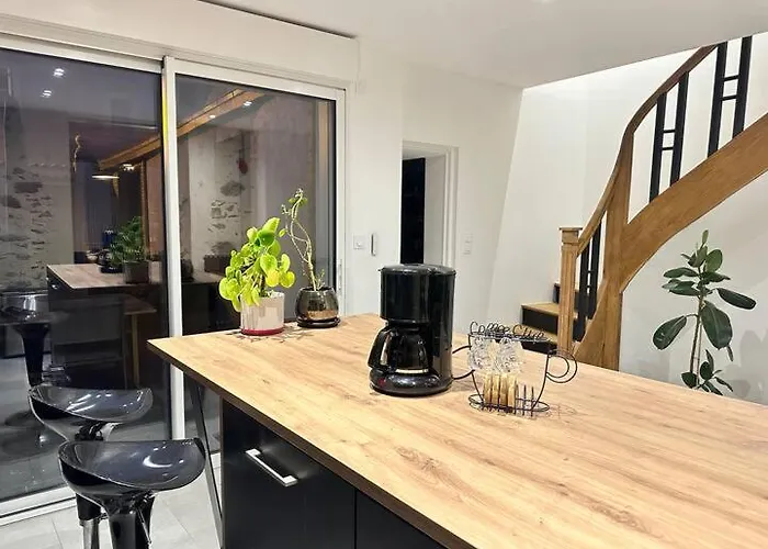 Maison Spacieuse Pres De La Loire Villa *