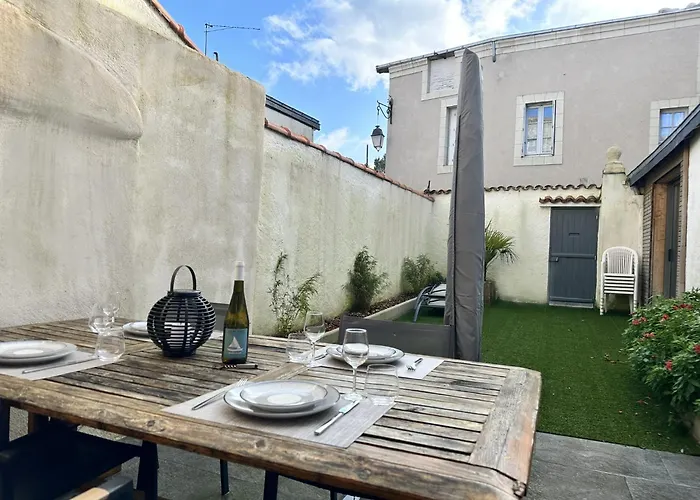 Maison Spacieuse Pres De La Loire Villa